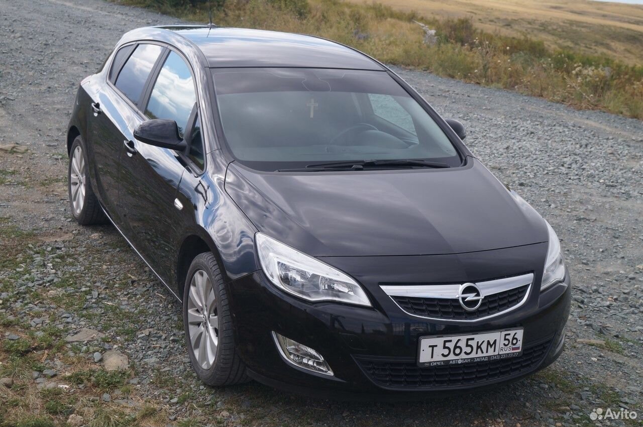 Opel Astra 1.6 МТ, 2011, хетчбэк