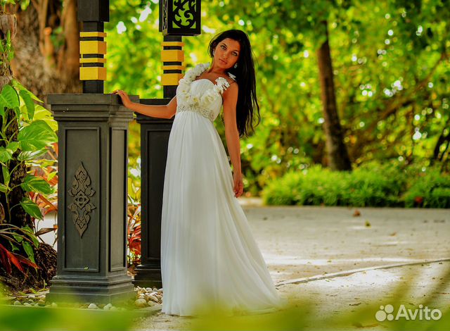 Объявление Шикарное свадебное платье (3 фотографии). Объявлени