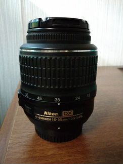 Объектив Nikon 18-55