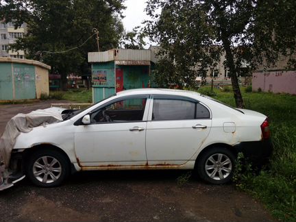 LIFAN Solano 1.6 МТ, 2011, седан, битый