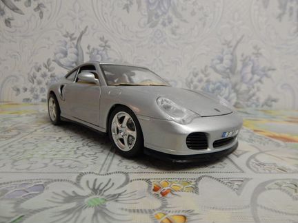 Porsche 996 1:18 Bburago