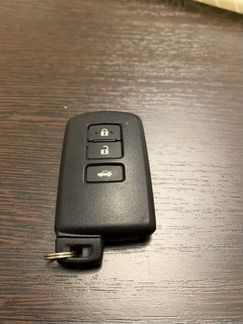 Смарт ключ Тойота Камри
