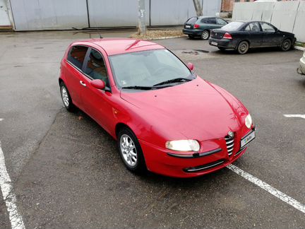 Alfa Romeo 147 1.6 МТ, 2001, 293 000 км