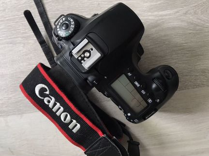 Фотоаппарат Canon 60d body