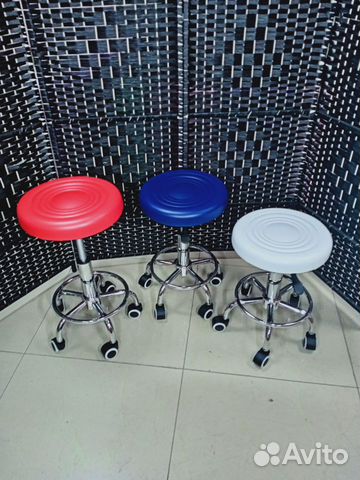 Стул для мастера косметолога. Новый