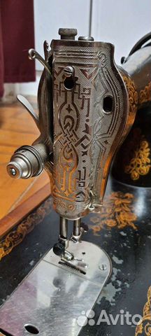 Старинная швейная машинка пмз