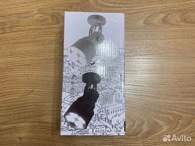 Новые настенные лампы с выключателями