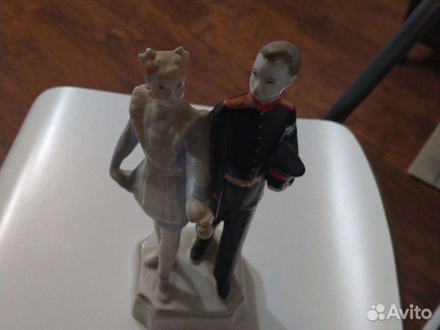 Статуэтка первый танец