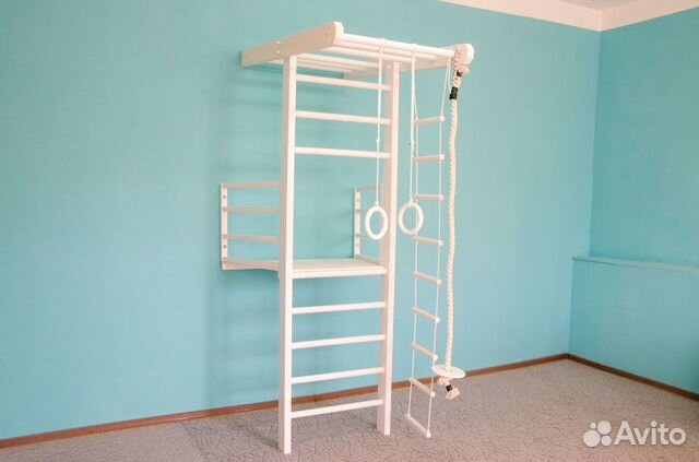 Шведская стенка с балконом