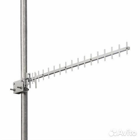 Внешняя антенна WiFi2400/LTE2600 17 дБ