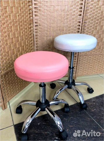 Стул для мастера без спинки