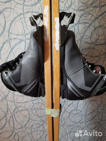 Лыжные ботинки