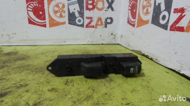 Кнопка стеклоподъемника передняя правая Mitsubishi