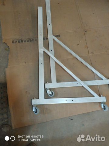 Стойка на роликах