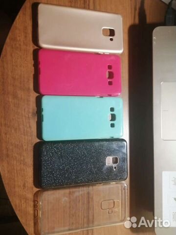 Чехлы на телефон