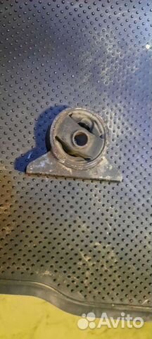 Подушка двигателя Mitsubishi Libero