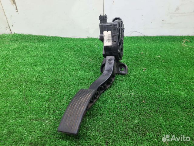 Педаль газа Hyundai Solaris 1 2010-2017 Rio 3