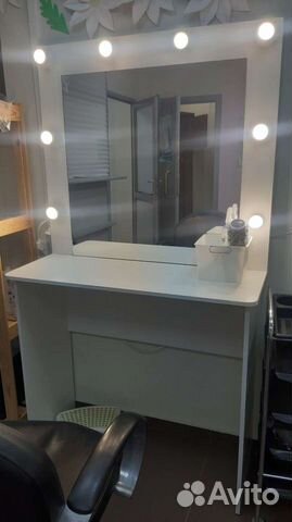 Зеркало бровиста