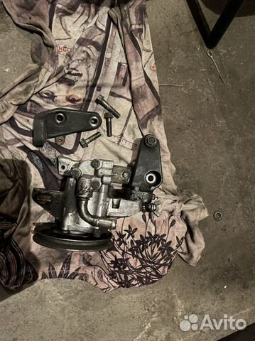 Насос гур Civic EF9 EE9 CRX EF8 EE8 Integra DA8