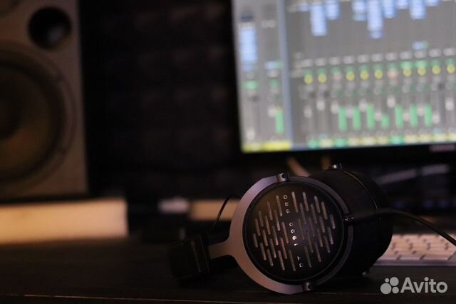 Сведение Мастеринг Трека Студия Звукозаписи