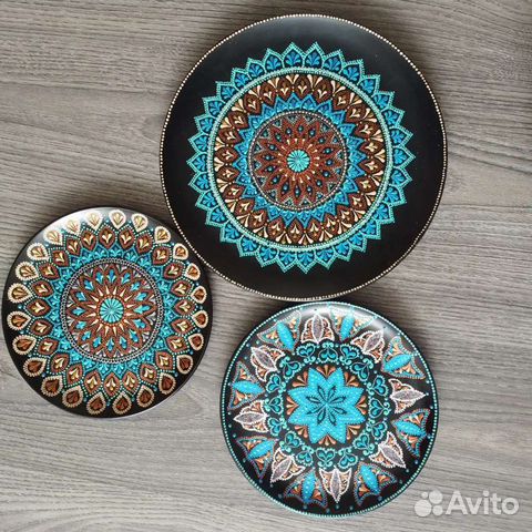 Тарелка техника точечная роспись