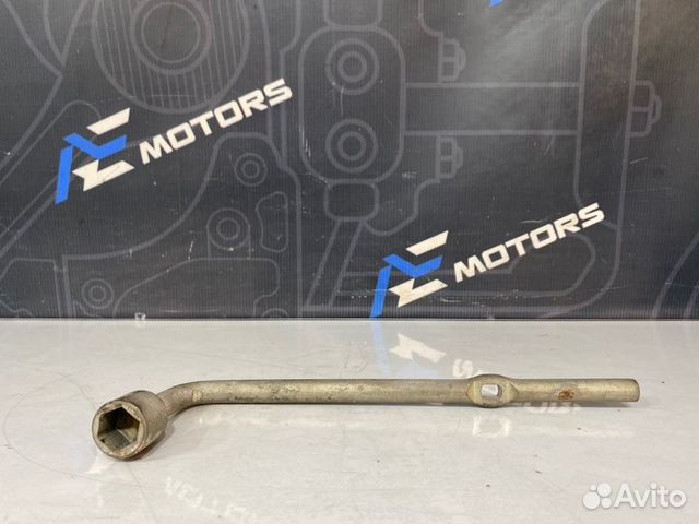 Ключ балонный Chevrolet Trailblazer GMT360 LL8