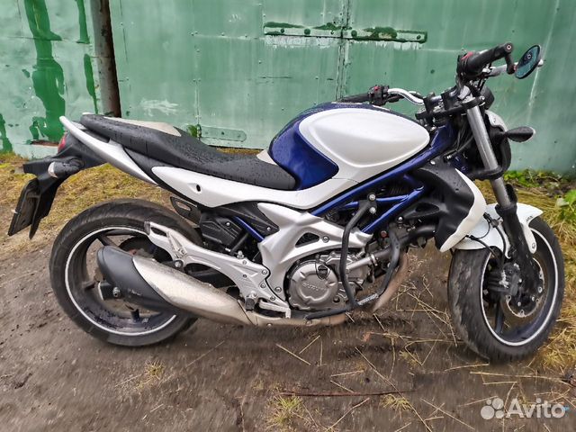 Suzuki gladius 400 abs