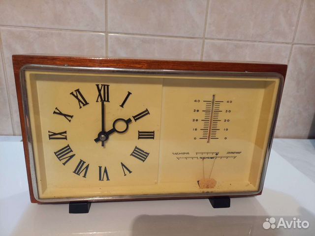 Часы настольные Маяк