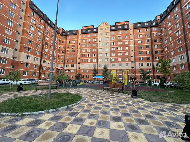 

1-к. квартира, 52 м², 5/10 эт.