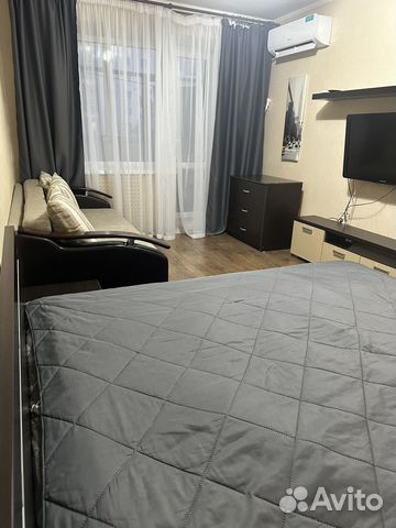 

1-к. квартира, 44 м², 2/9 эт.