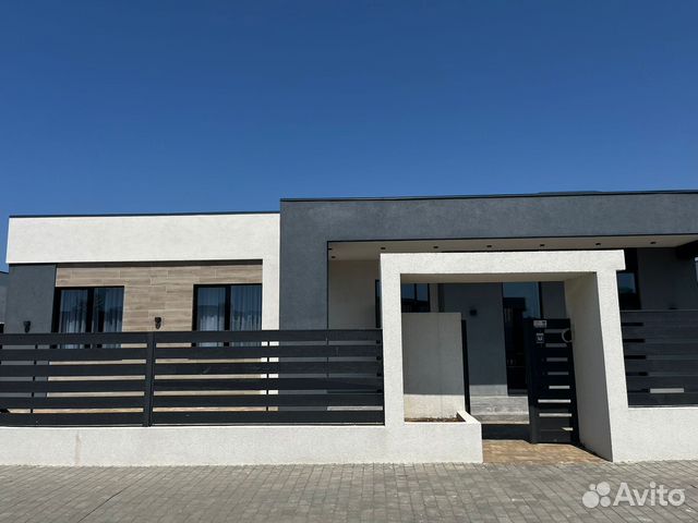 

3-к. коттедж, 180 м²
