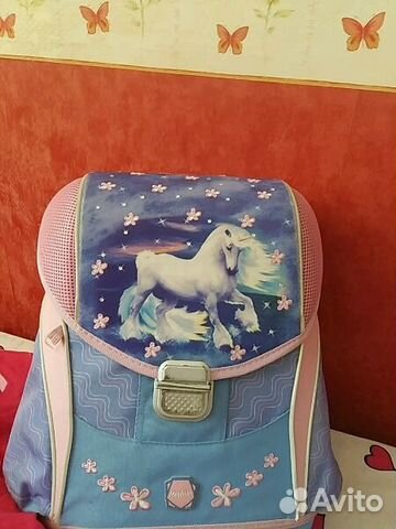 Ранец в хорошем состоянии. Требуется небольшая рес