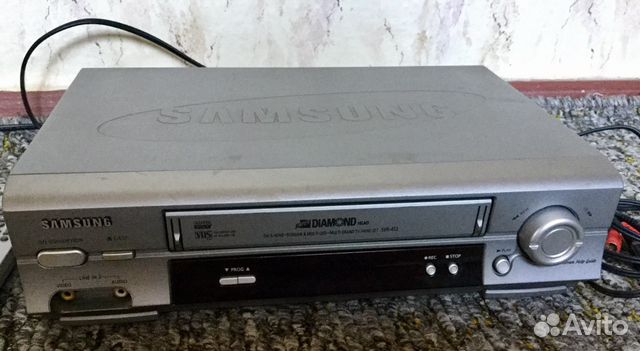 Телевизор видеомагнитофон самсунг. Видеомагнитофон Samsung VX 8220. Магнитофон Samsung DVD С кассетой. Дека магнитофонная самсунг crl4402. Видео магнитофон Saba 6012.