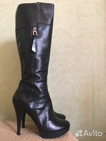 Сапоги женские демисезонные Guess размер 40 Сапоги женские демисезонные Guess размер 40