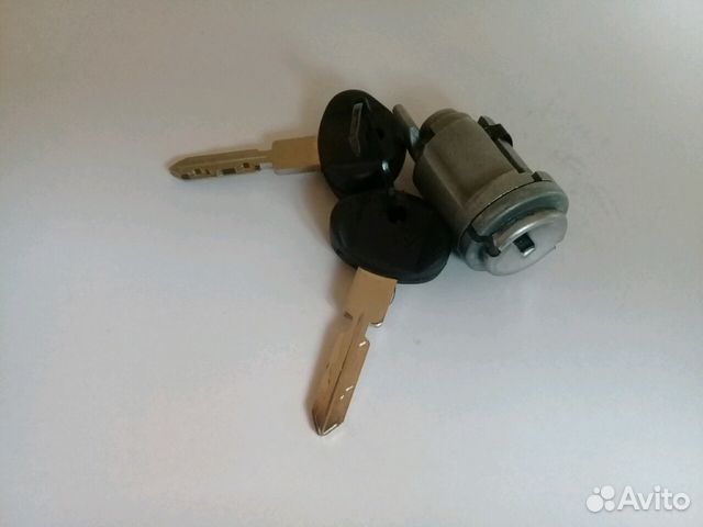 Личинка замка зажигания Мерседес w124 Личинка замка зажигания Мерседес w124