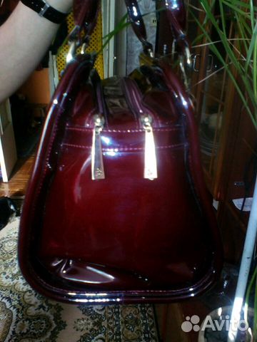 Сумка лакированная