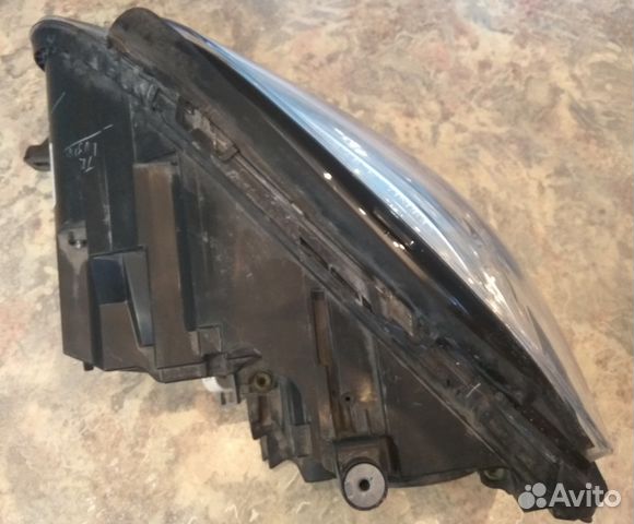Фара правая Mercedes Benz W166 ML166 2011-2015