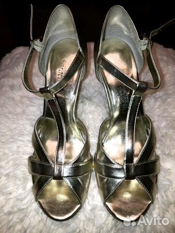 Босоножки р.40 Босоножки р.40