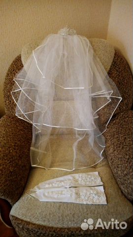 Свадебное платье и аксессуары Свадебное платье и аксессуары