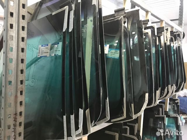 Лобовое стекло Toyota Camry 40