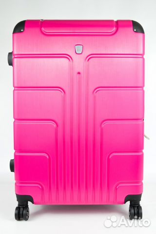 Чемодан на 4-х колесах Чемодан на 4-х колесах