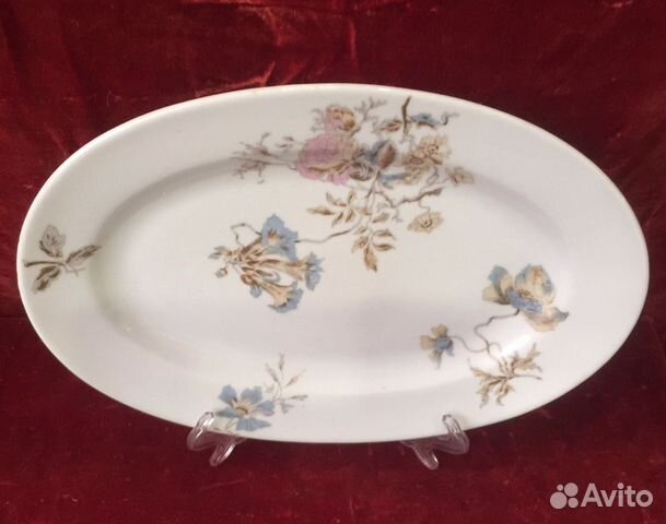 Фарфоровое блюдо Корниловых, царская Россия Фарфоровое блюдо Корниловых, царская Россия