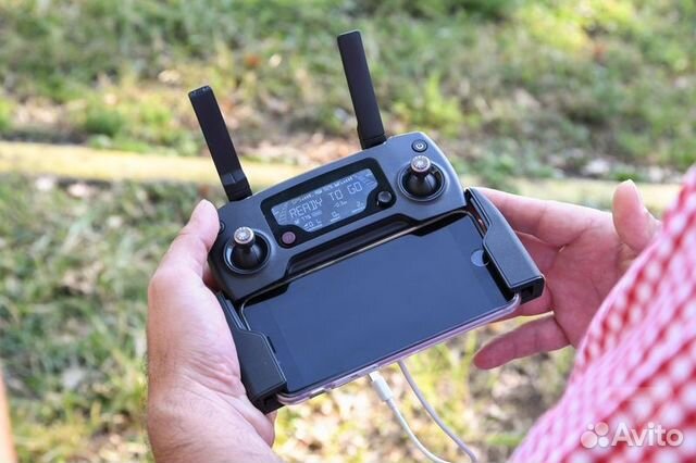 Новый пульт для квадрокоптера дрона DJI Mavic Pro Новый пульт для квадрокоптера дрона DJI Mavic Pro