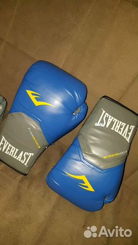 Боксерские перчатки Everlast 10унций