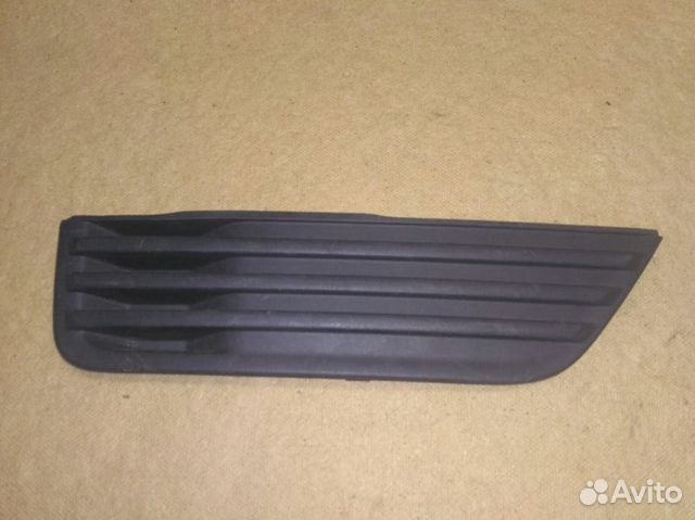 Заглушка бампера передняя правая Ford Focus 2 CB4 Заглушка бампера передняя правая Ford Focus 2 CB4