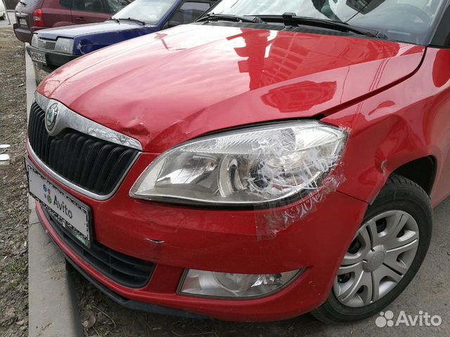 Skoda Fabia 1.4 МТ, 2011, битый, 128 000 км