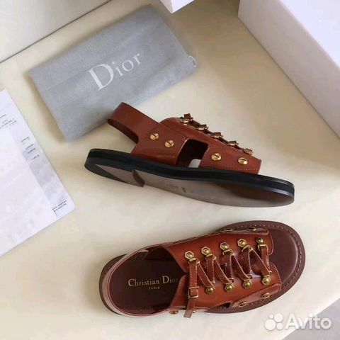 Сандали christian dior. модель 2019 года 38 размер Сандали christian dior. модель 2019 года 38 размер
