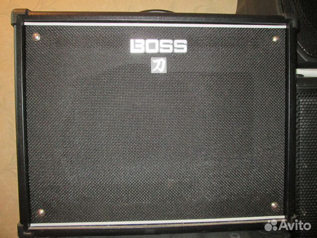 Продаю гитарный комбоусилитель Boss Katana-100v