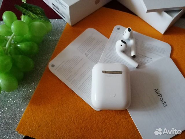 AirPods беспроводные наушники iPhone