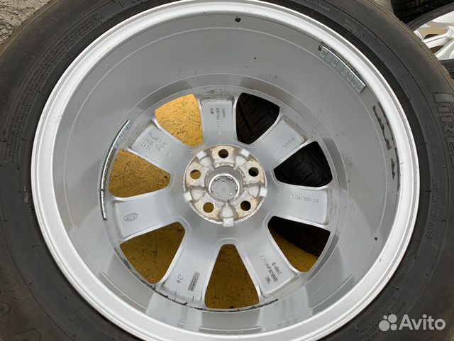Комплект оригинальных колес Range Rover Evoque R18